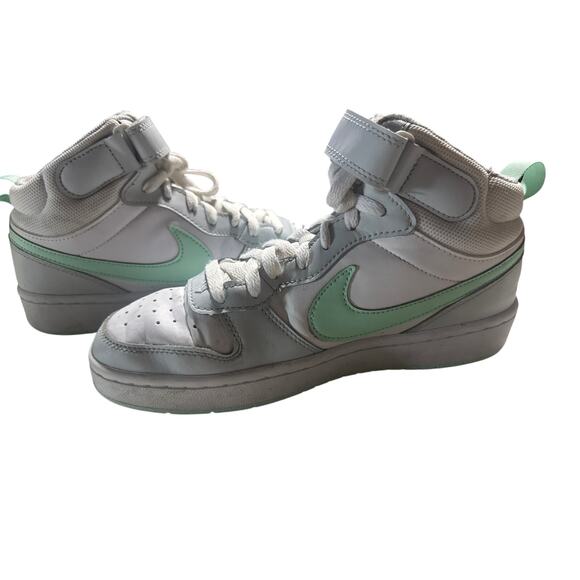 Nike Court Borough 2 Mid Pure Platinum Mint Foam Size 6Y - Picture 1 of 4